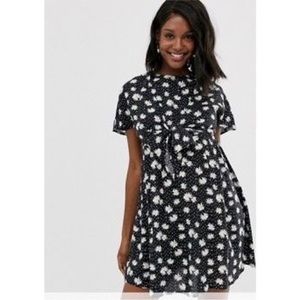 ASOS maternity ditsy daisy wrap front, nursing friendly